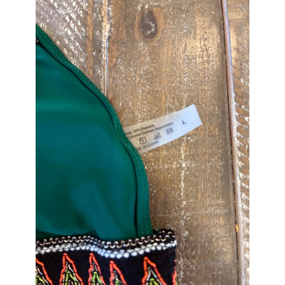 Unbranded dark green